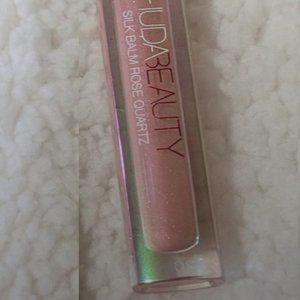 Huda Beauty gloss